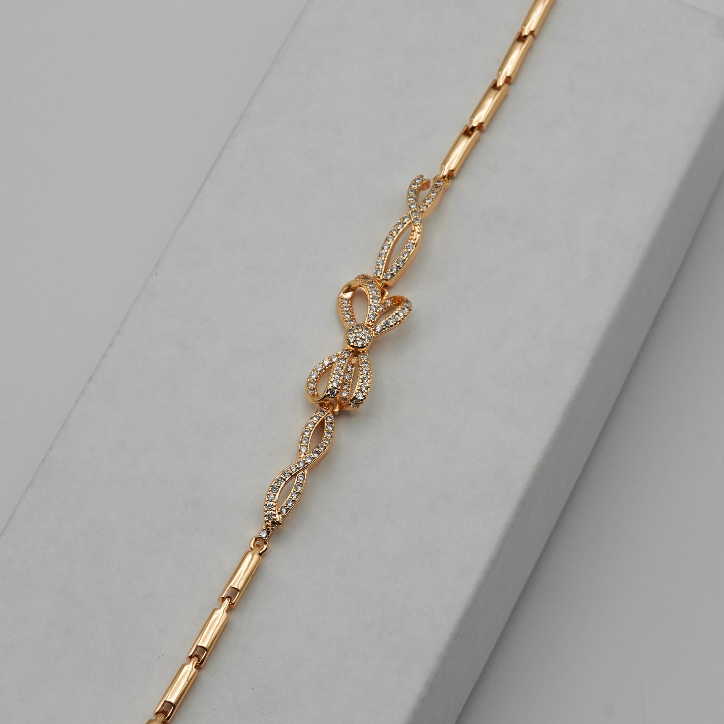 Elegant Rose Gold Bow Bracelet